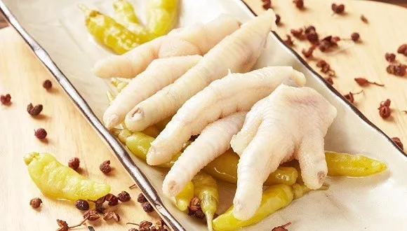 產品單一、股東繁雜、食安隱患，“鳳爪第一股”能順利IPO嗎？