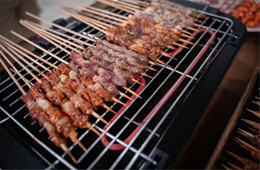  燒烤店復(fù)工，豪橫顧客一單外賣點1200！在家擼串的春天到了嗎？